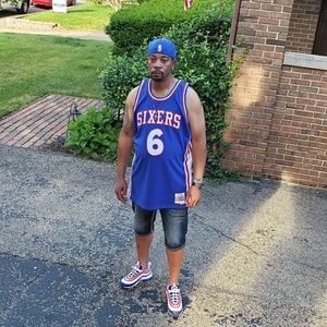 Meet your Posher, Adrian